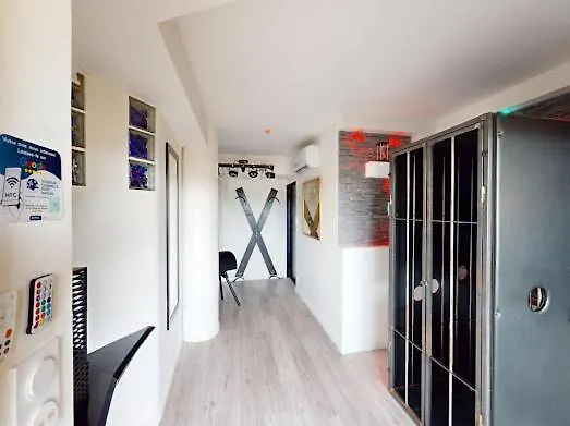 Apartment Le Donjon Port Nature 5 Village Naturiste Cap D'agde Agde